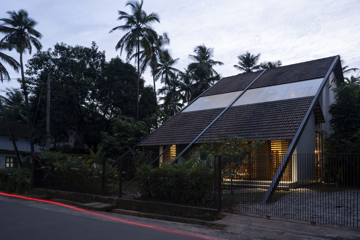 Эклектичный дом с внутренним двором в Керале, Индия — Полезная информация